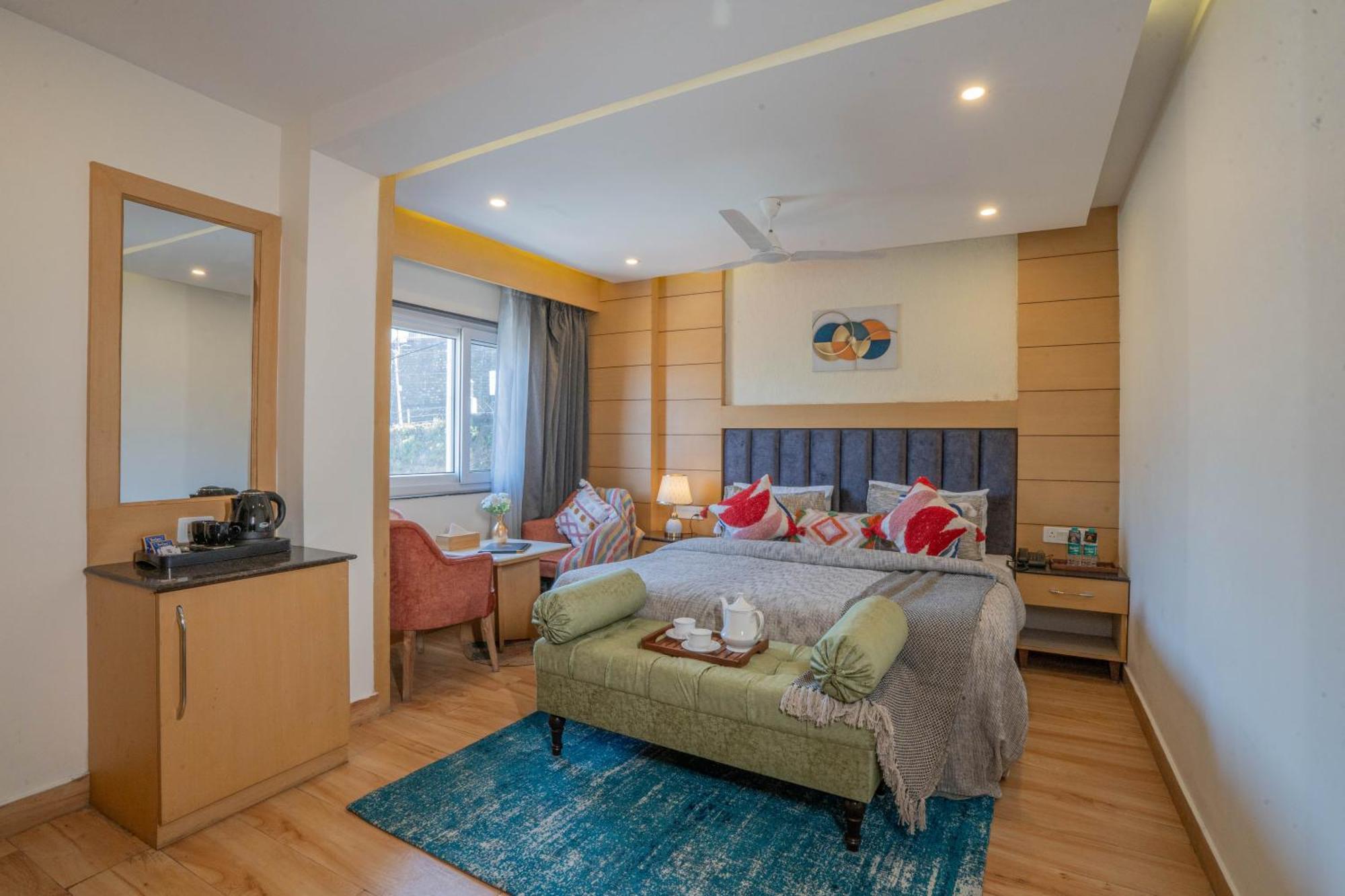 Super Hotel By Perfectstayz Mall Road Masuri Exterior foto
