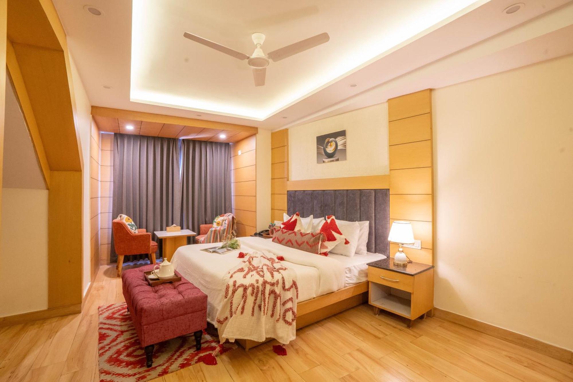 Super Hotel By Perfectstayz Mall Road Masuri Zimmer foto