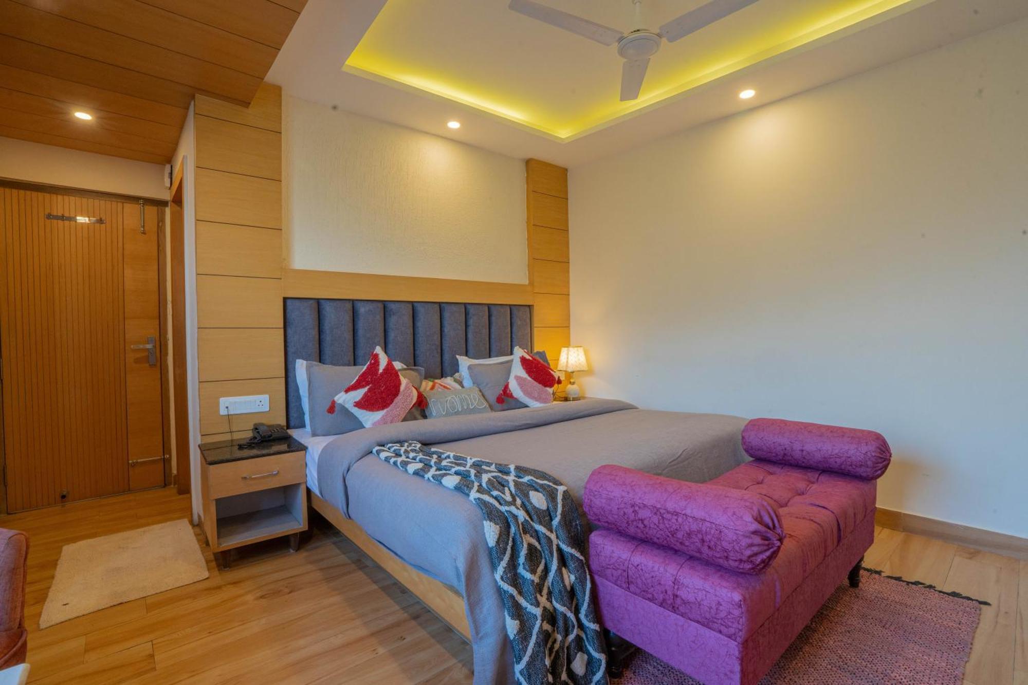 Super Hotel By Perfectstayz Mall Road Masuri Zimmer foto