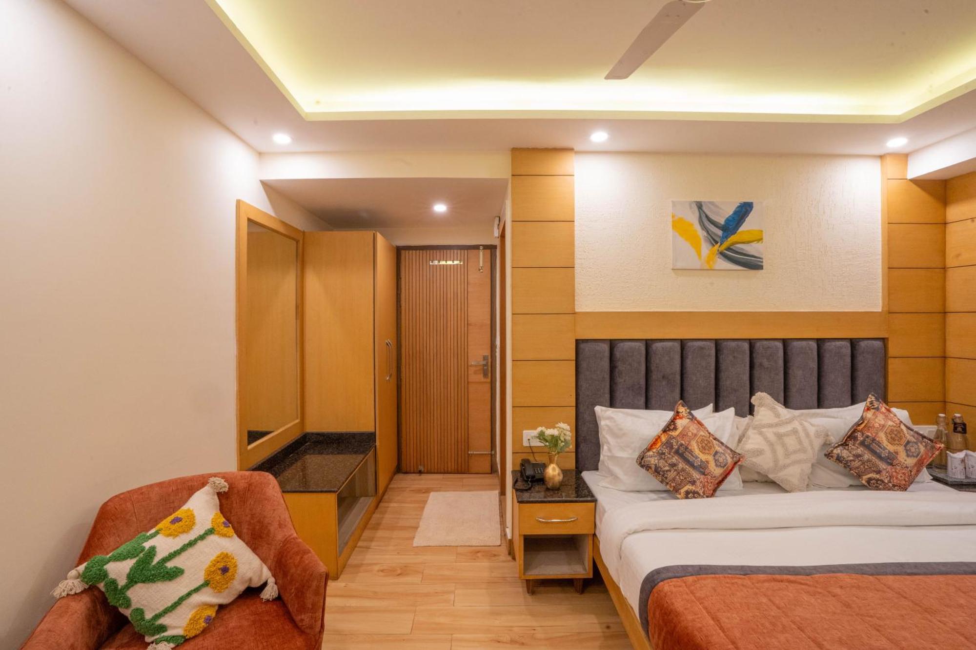 Super Hotel By Perfectstayz Mall Road Masuri Exterior foto