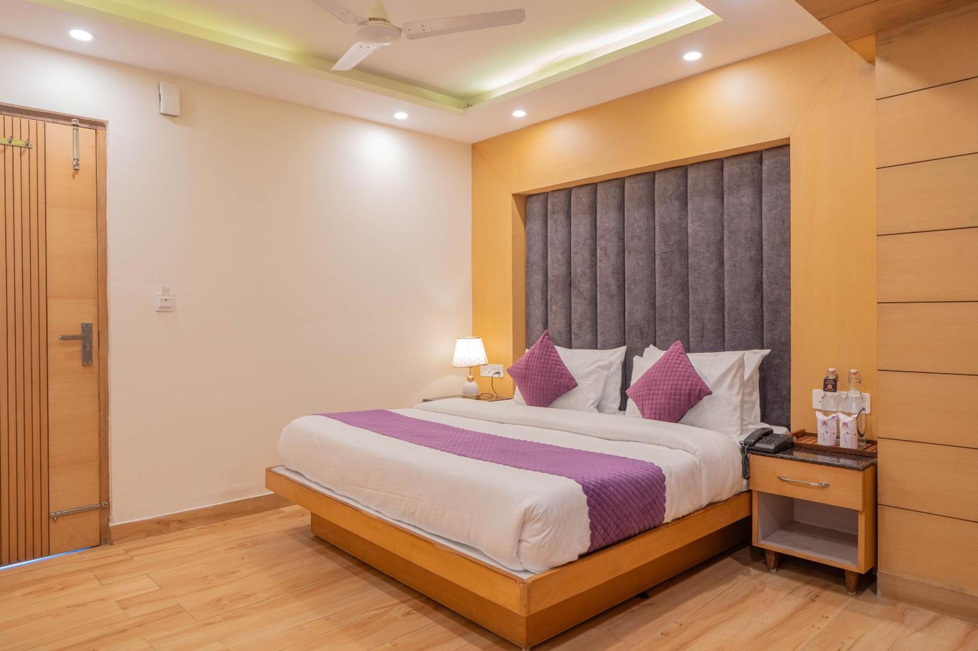 Super Hotel By Perfectstayz Mall Road Masuri Zimmer foto