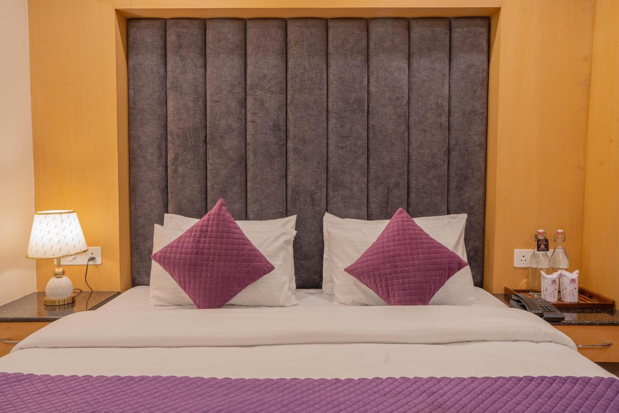 Super Hotel By Perfectstayz Mall Road Masuri Zimmer foto