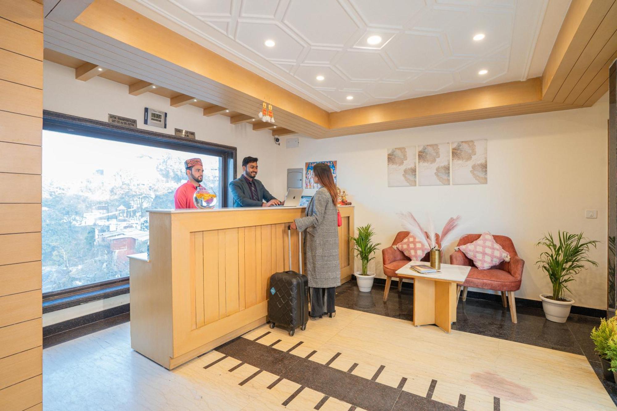 Super Hotel By Perfectstayz Mall Road Masuri Exterior foto