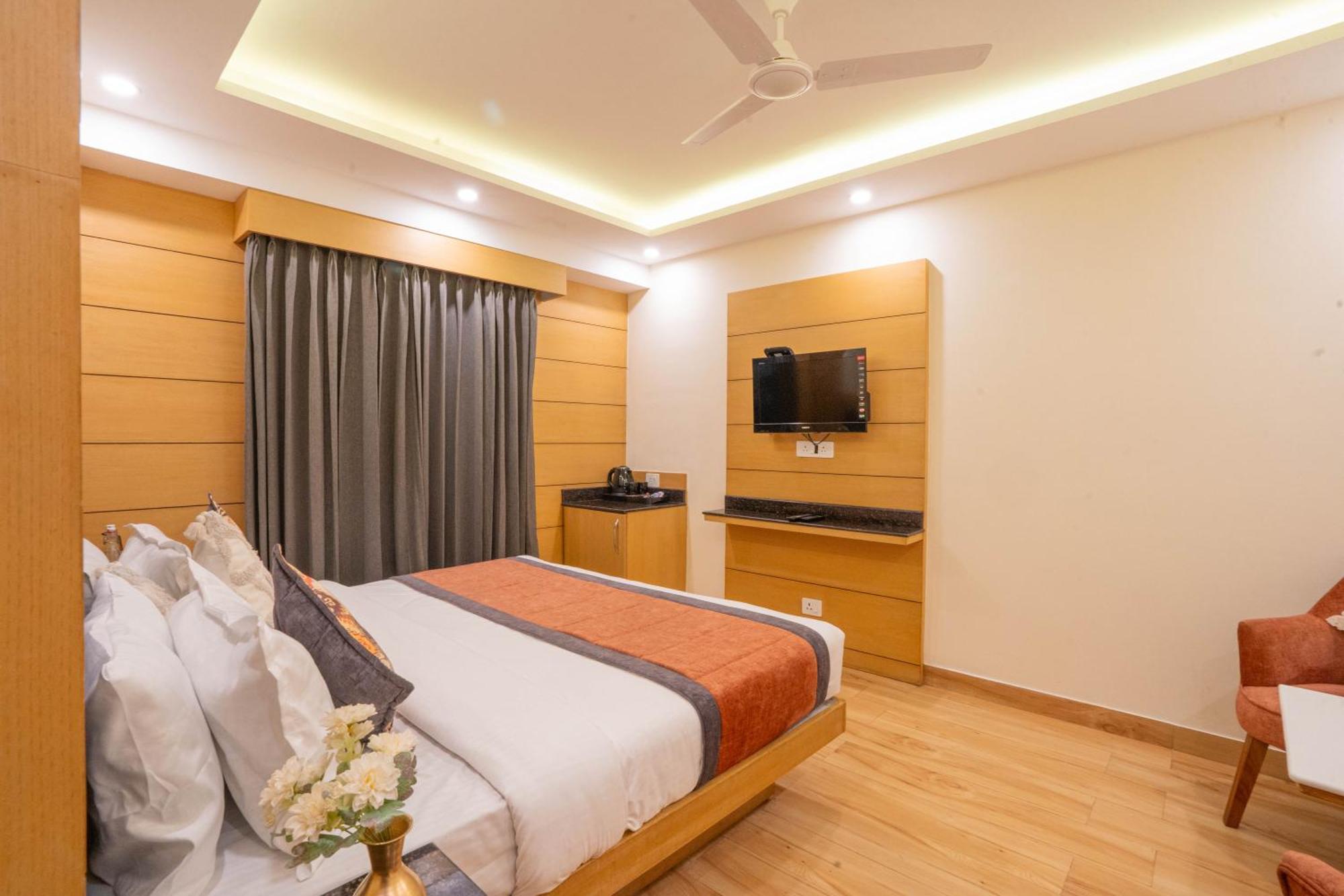 Super Hotel By Perfectstayz Mall Road Masuri Zimmer foto