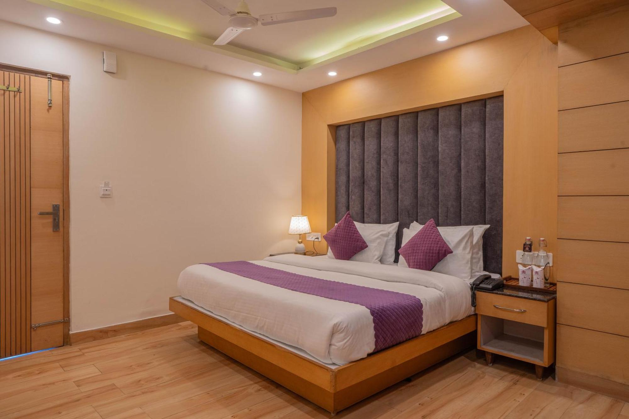 Super Hotel By Perfectstayz Mall Road Masuri Zimmer foto